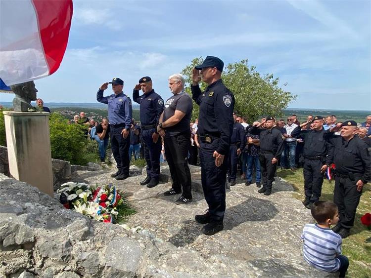 Slika /2024/F. Lisica 24, nacelnik.jpg